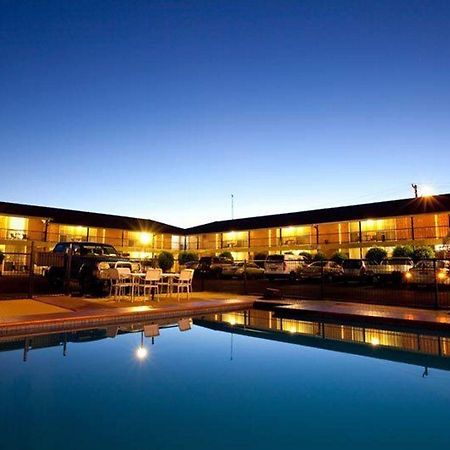 Golden West Motor Inn Dubbo Esterno foto