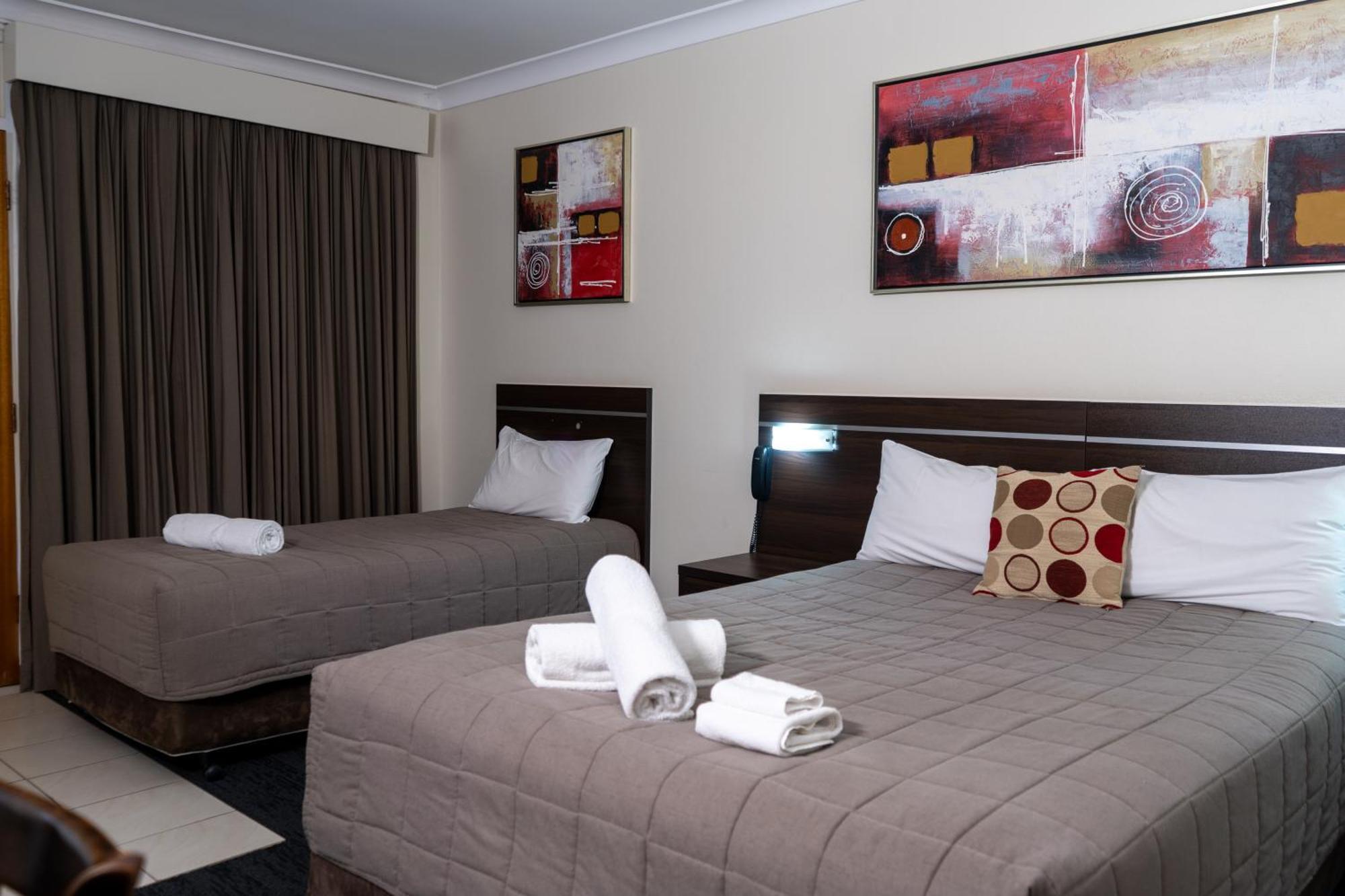 Golden West Motor Inn Dubbo Esterno foto